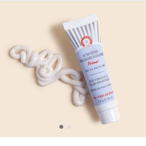 FIRST AID BEAUTY Primer